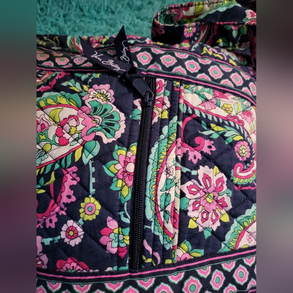 VERA BRADLEY PETAL PAISLEY Hipster Crossbody + Scarf/Shawl Fringe - Picture 7 of 12
